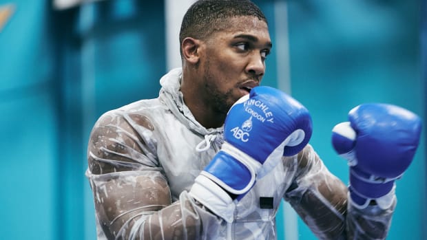 Anthony Joshua boxing